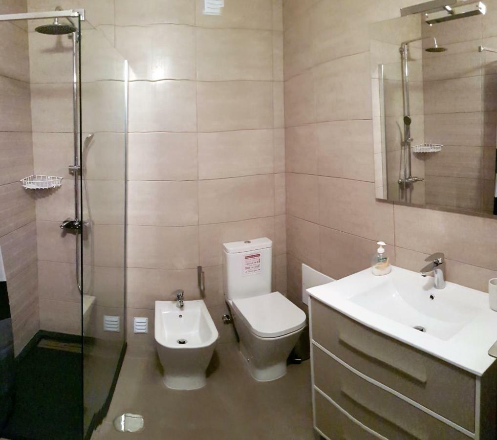 Glory Holiday Rooms Lagos Bagian luar foto